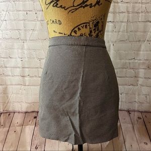 Elegant black & white modern skirt🖤